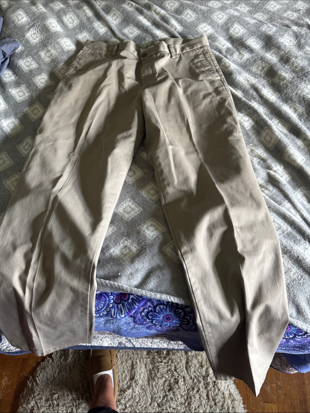 Dockers Men's Tan Chino Pants